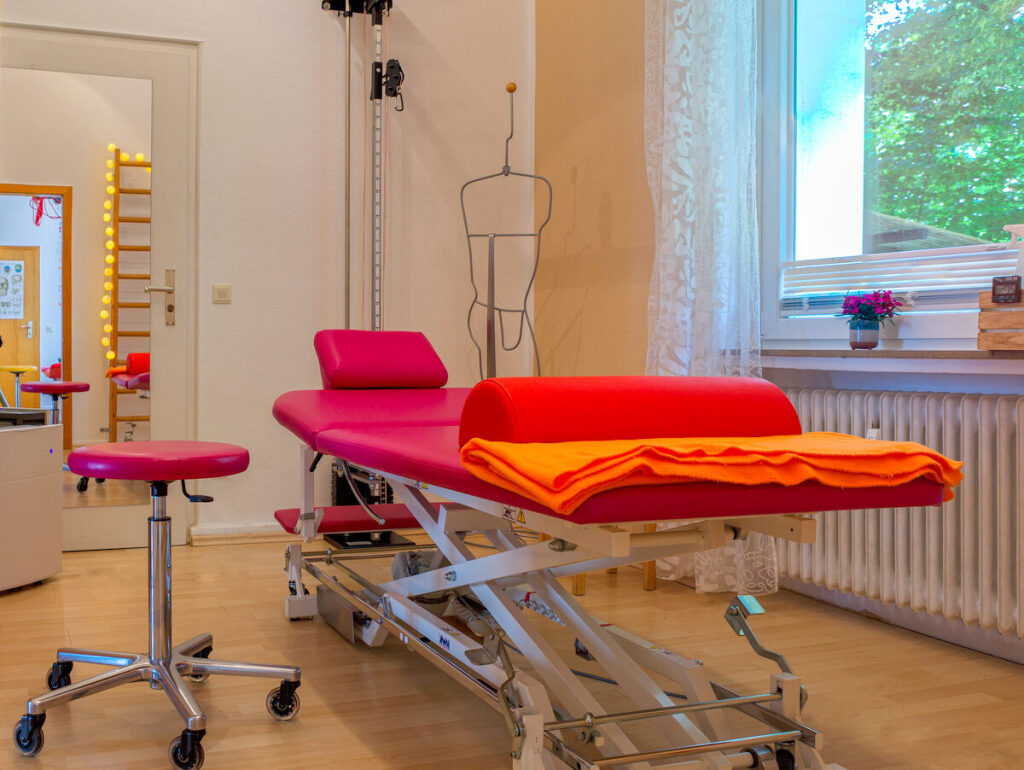 Physiotherapie in Duisburg Neudorf Krankengymnastik Martina Schlauch Behandlungsraum 4